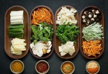 Công thức làm món salad đậu hũ non rau củ